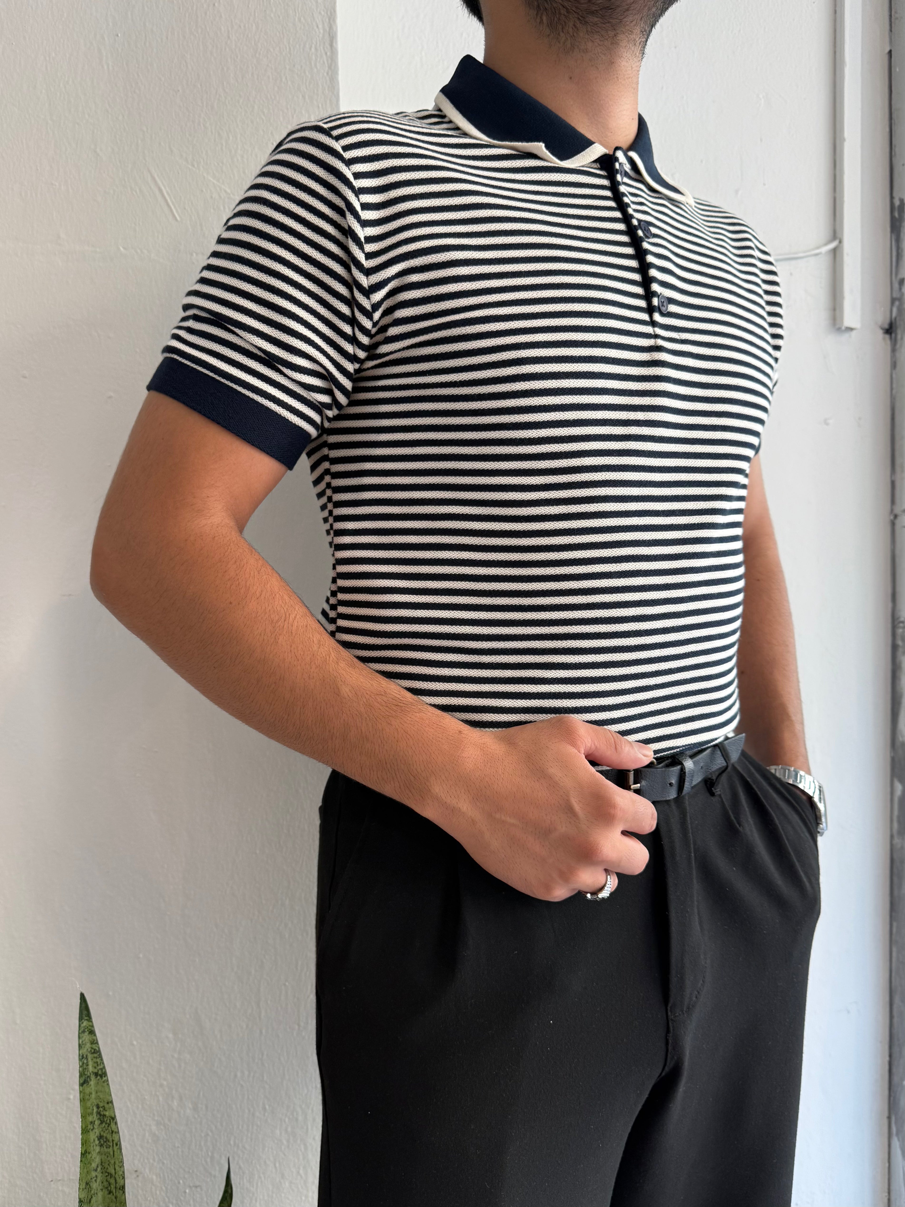 Siyah Çizgili Polo Yaka