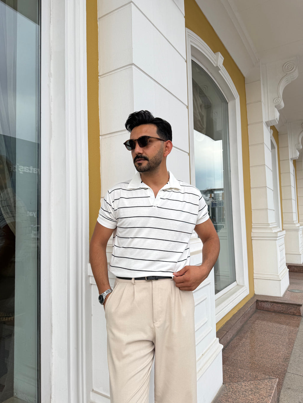 Beyaz Çizgili Polo Yaka